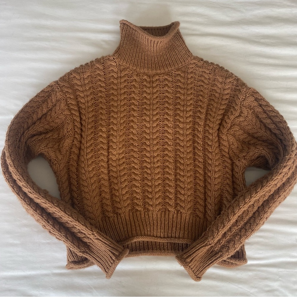 H&M SWEATER - Picture 4 of 9